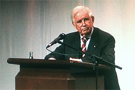 Redner Kurt Biedenkopf